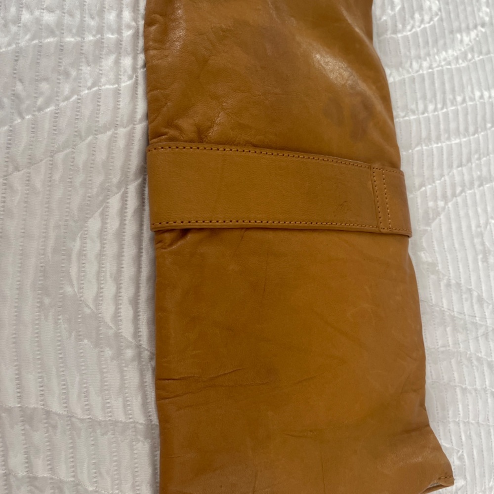 BCBGmaxaria tan leather envelope clutch - Picture 7 of 7